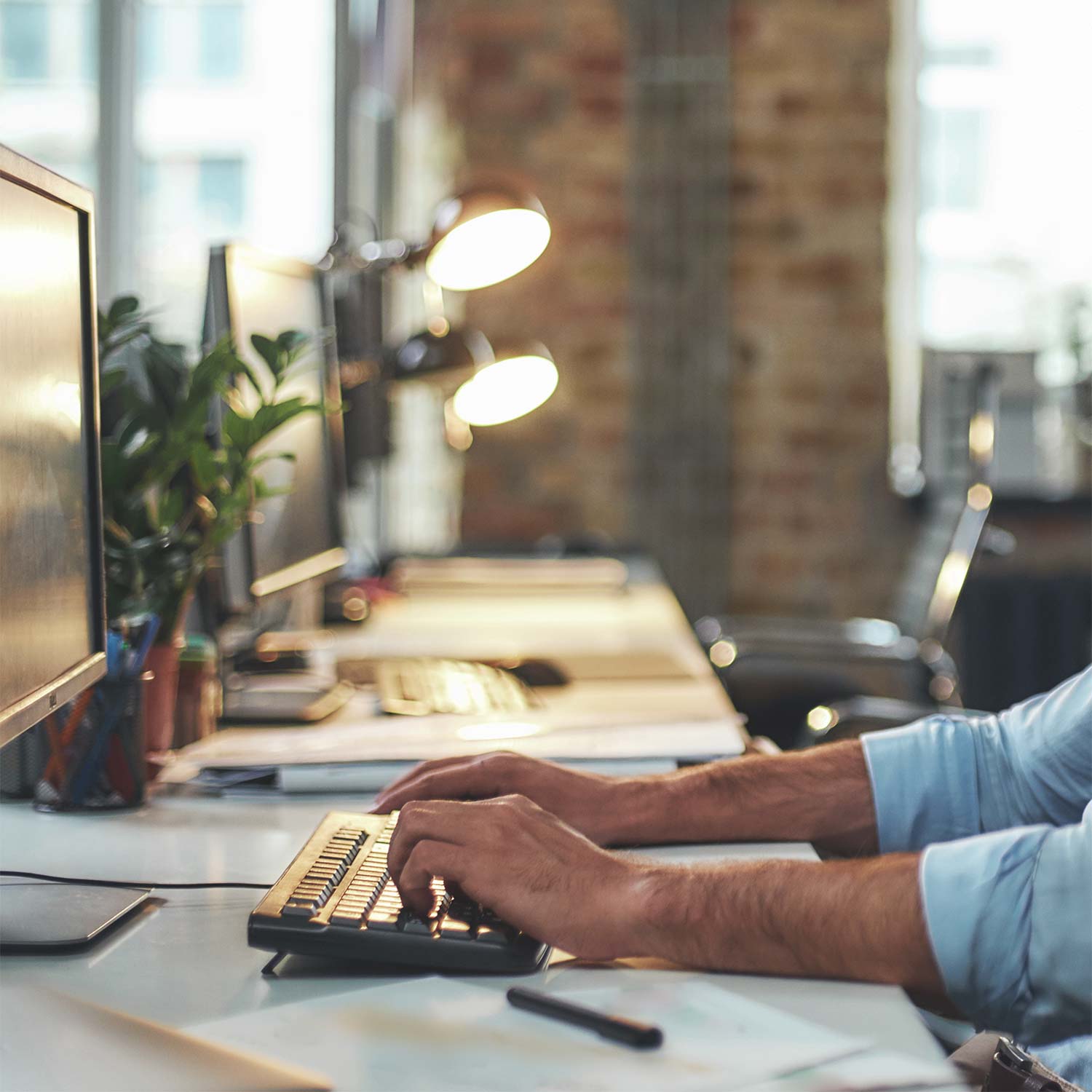 Outsourcing agency for professional live meetings