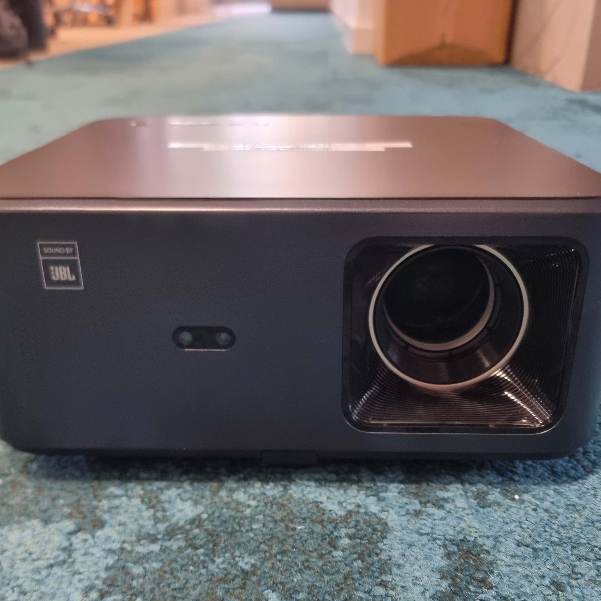 Rent meeting equipment in Frankfurt and Germany - video projector rental